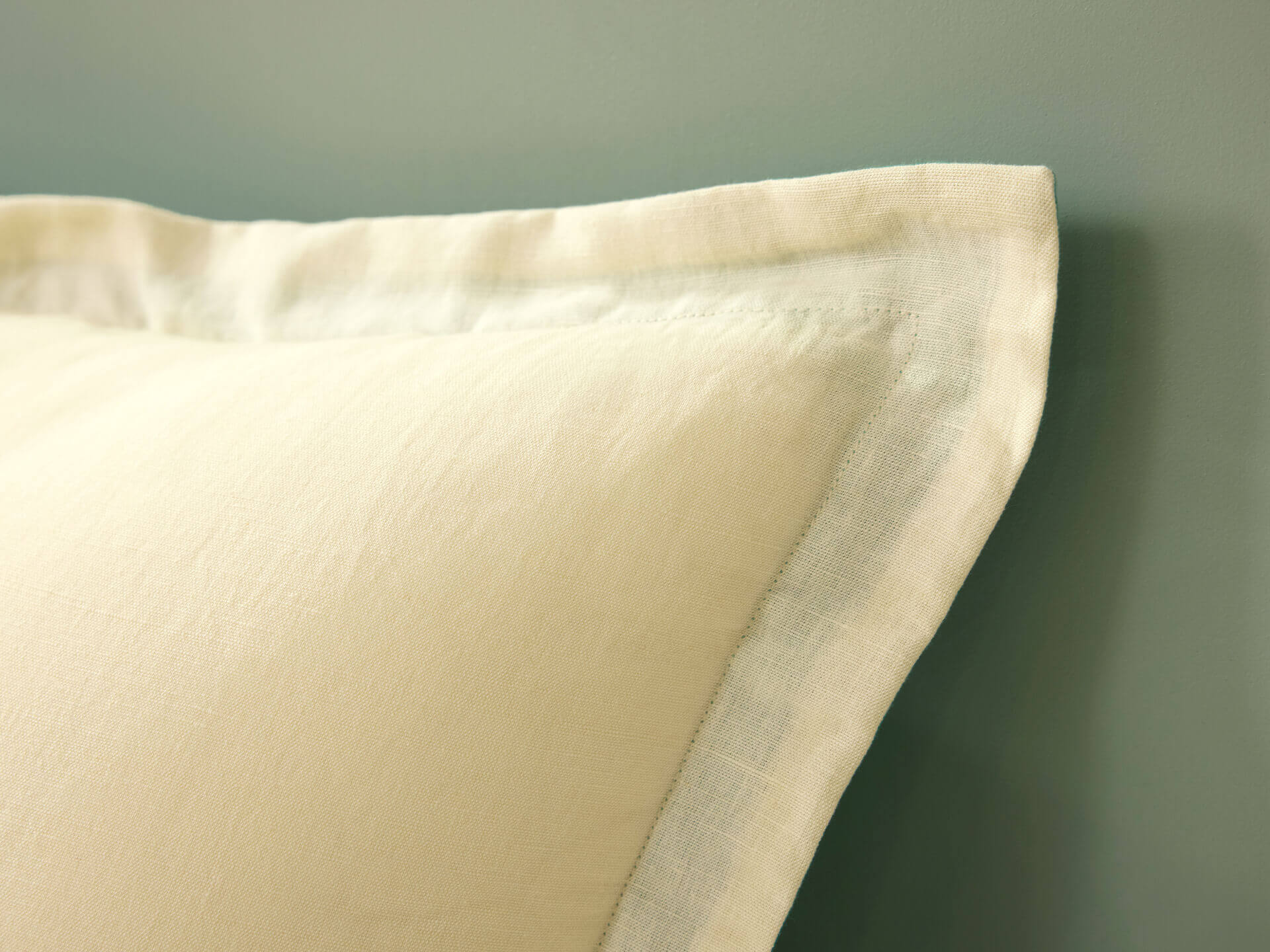 Kick Back Cushion - 60 x 60cm / Lemonade Meadow