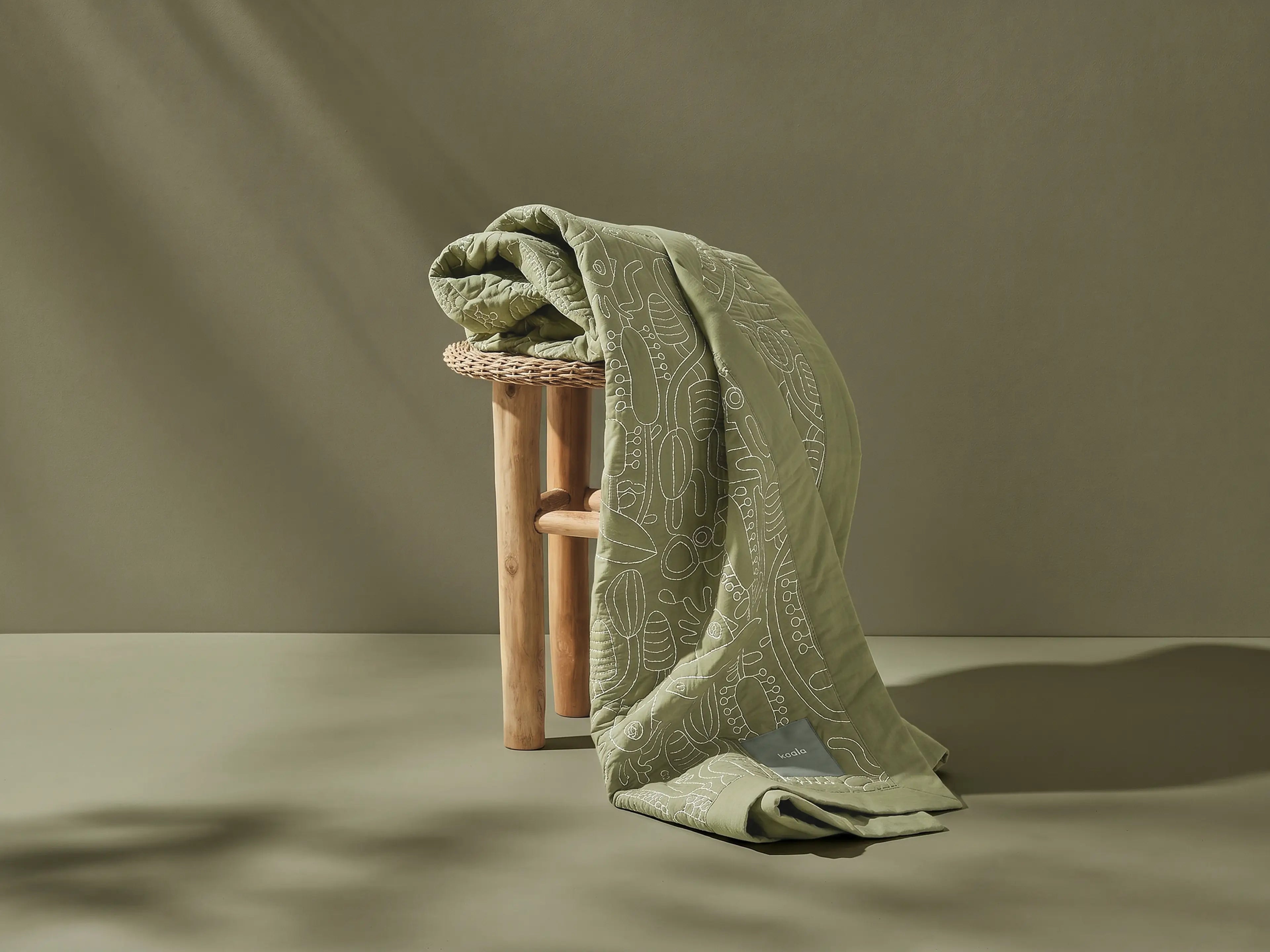 Beach Bum Throw - 130 x 180cm / Australia 01 (Pantone)