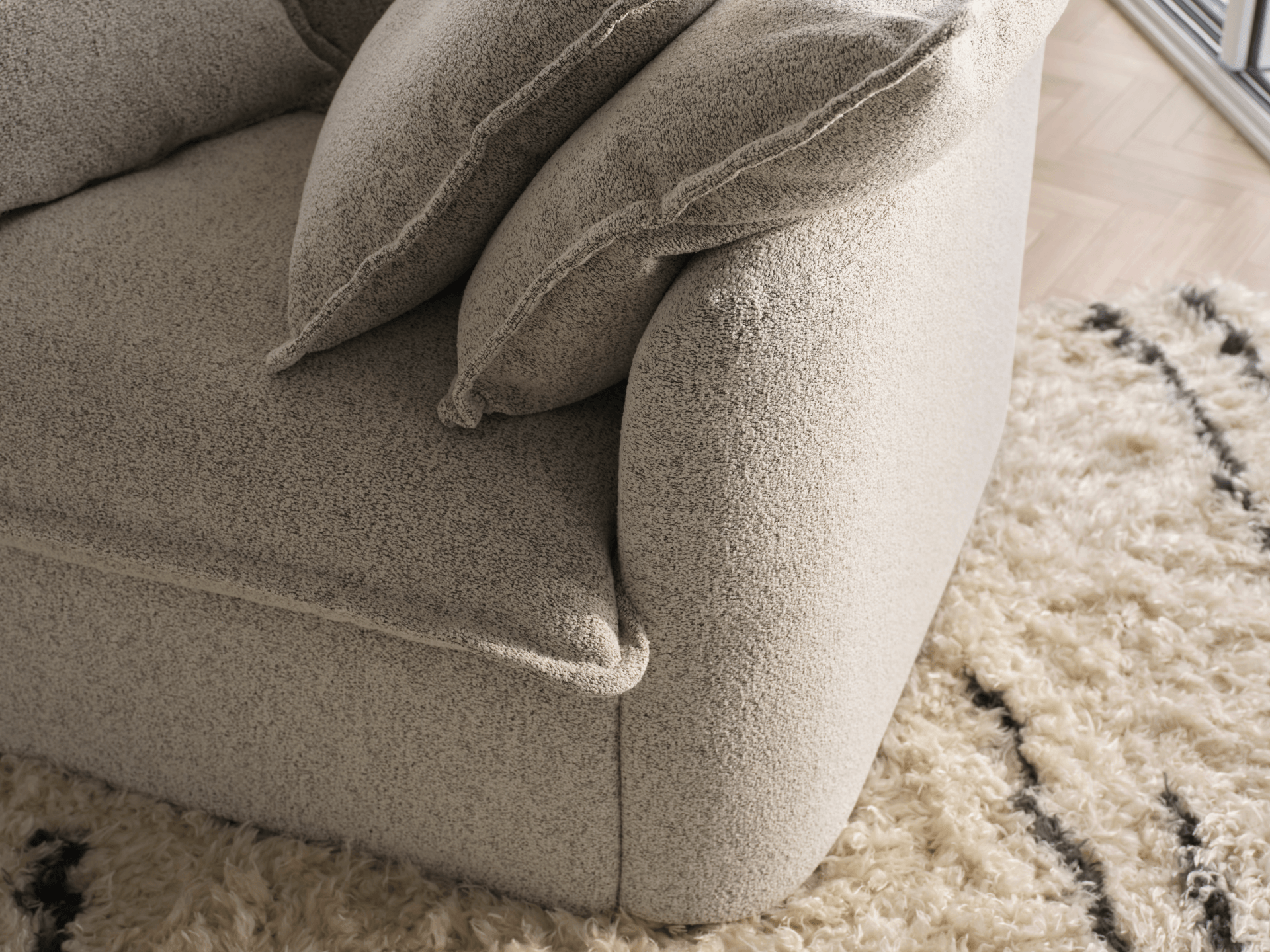 Tamarama Modular Armchair - Regular / Aussie Latte (Luxe)