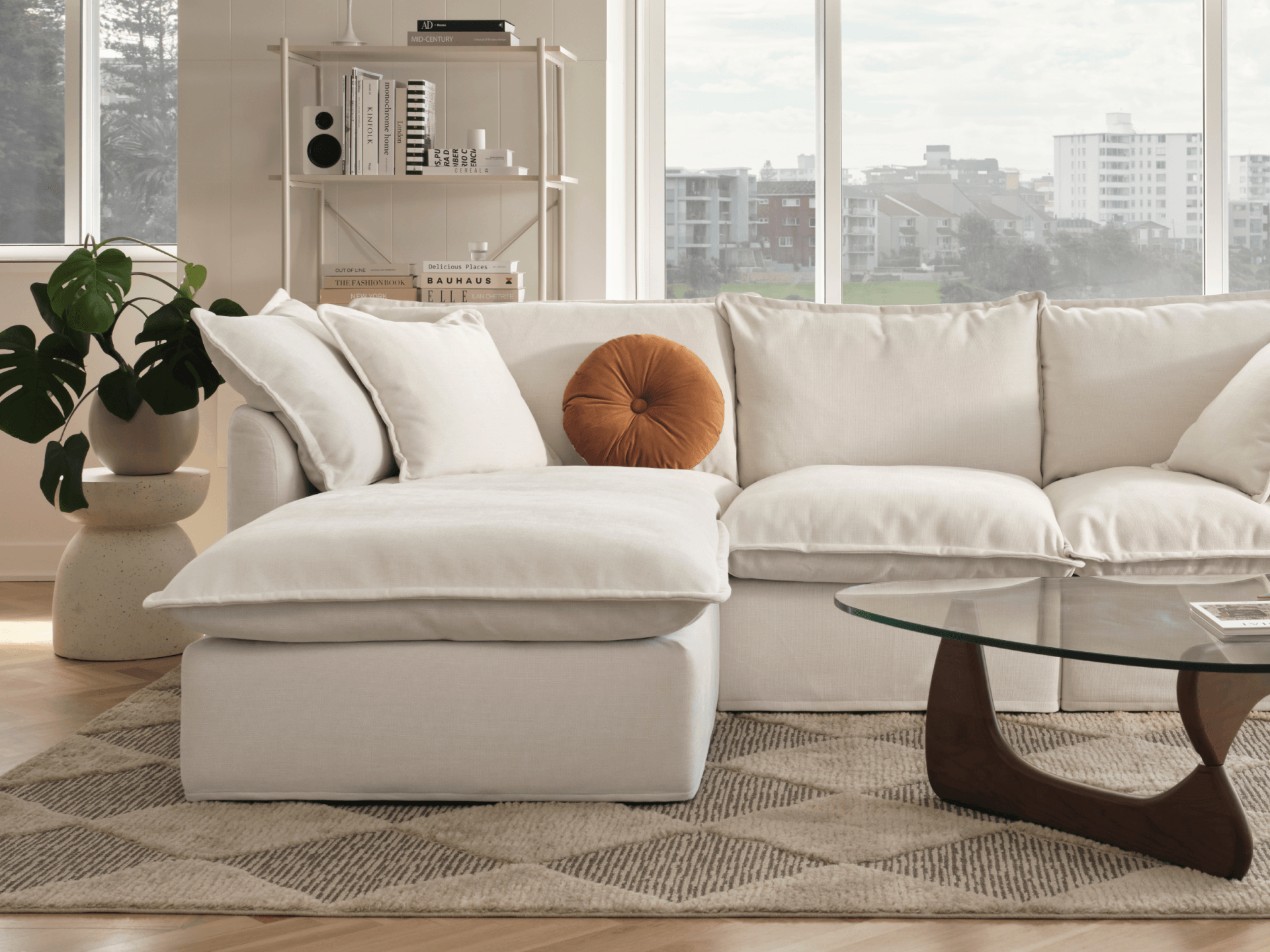 Tamarama Modular Sofa - Regular / 4 Sections with 2 Chaises / Winter Cream