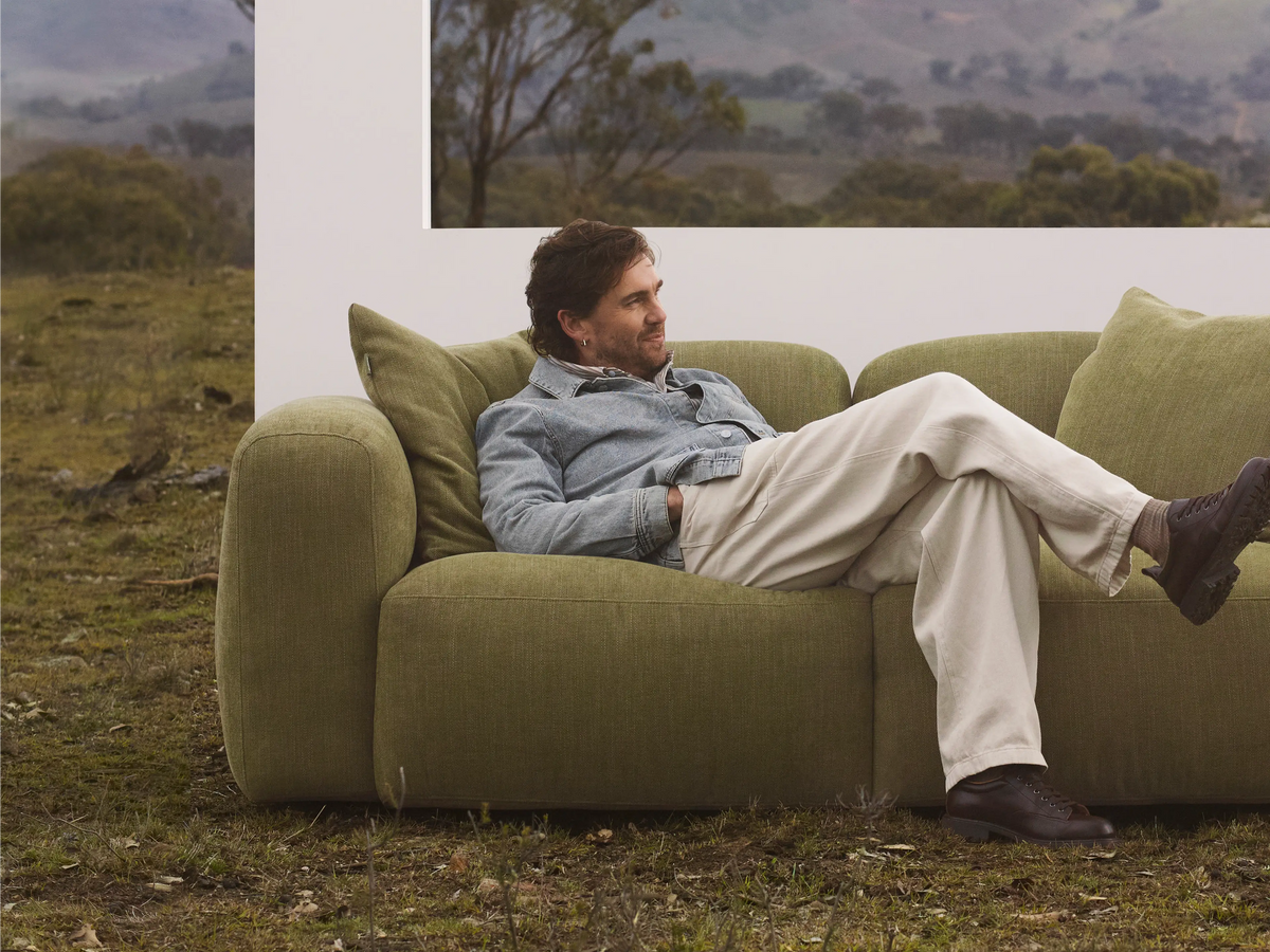 Torquay Modular Sofa - Australia 01 (Pantone) / 6 Sections / Extra Wide