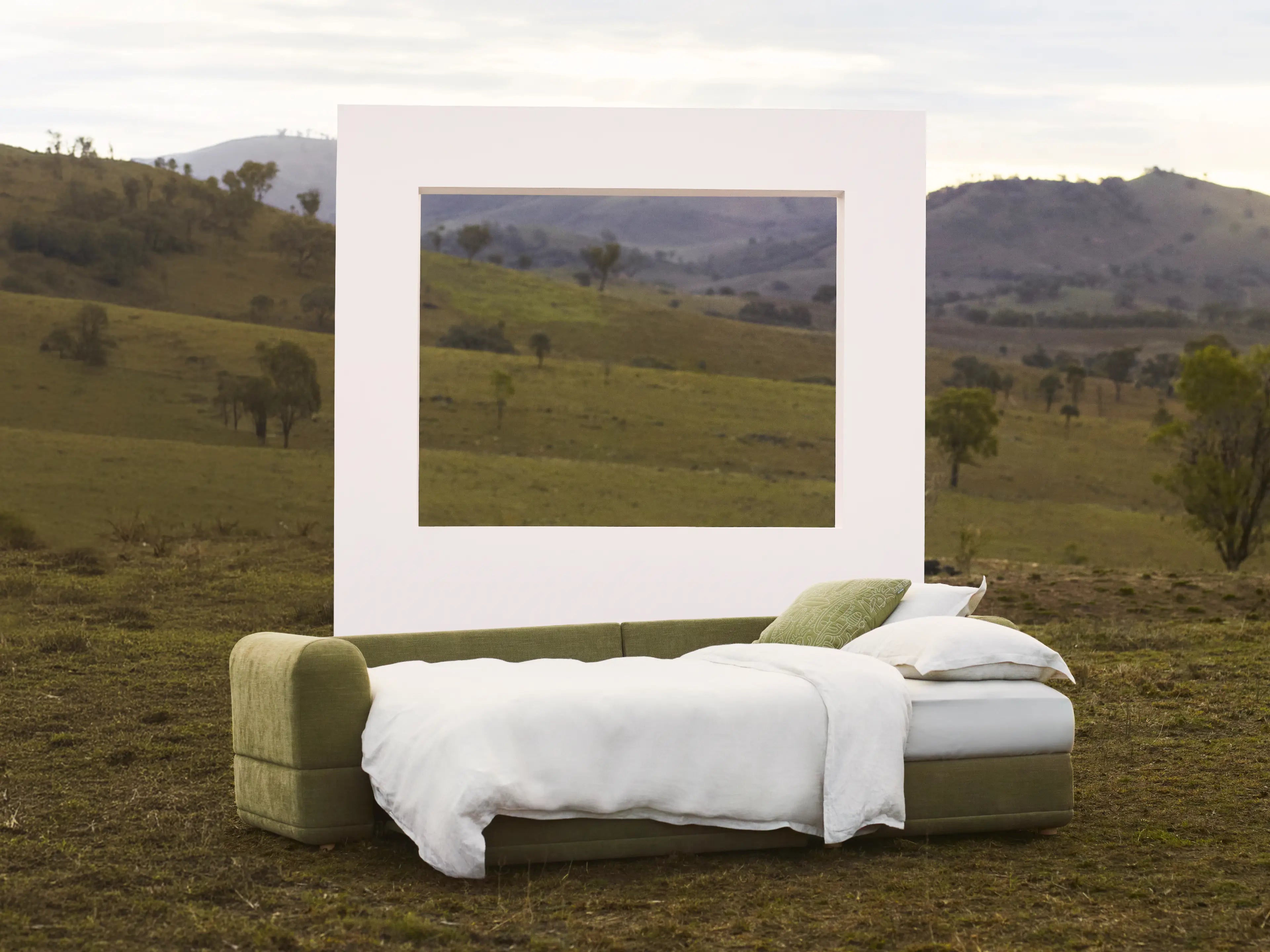Wanda Sofa Bed [2nd Gen] - Australia 01 (Pantone) / 3.5-Seater (Queen)